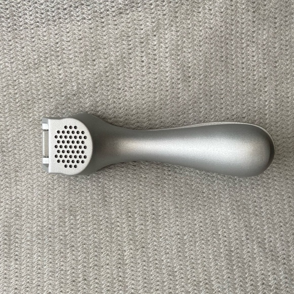 Pampered Chef Other - New Pampered Chef Garlic Press